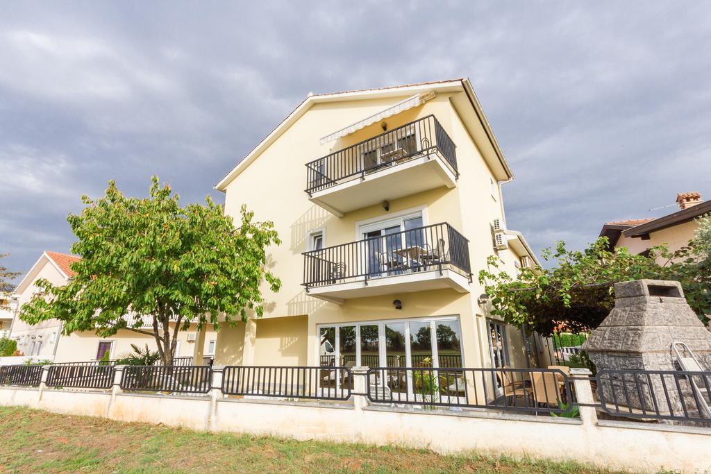 Apartments And Rooms Michaela ฟาชานา ห้อง รูปภาพ