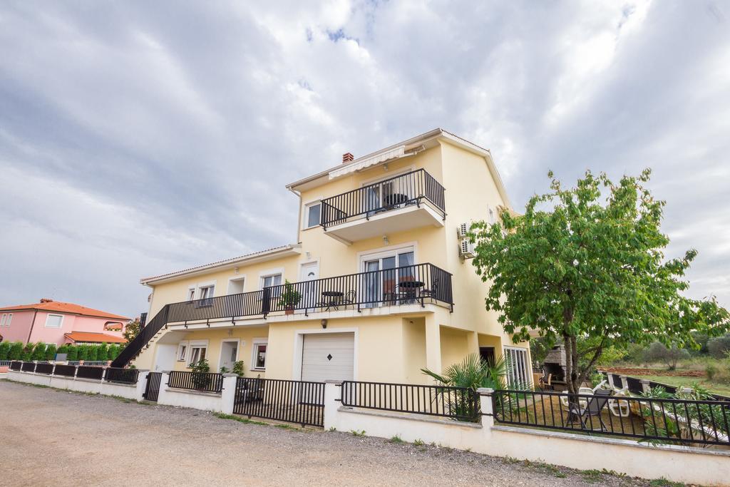 Apartments And Rooms Michaela ฟาชานา ห้อง รูปภาพ